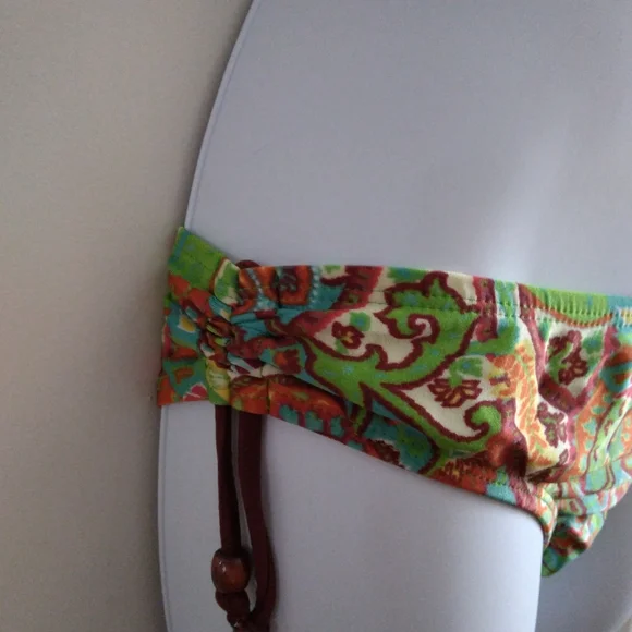 Rare Lisa Curren for Urban Outfitters Ruched Paisley Swimsuit - Picture 5 of 7